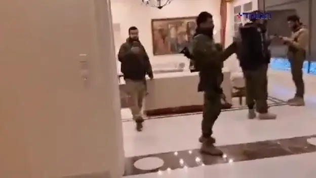 המורדים בבית הנשיאותי של אסד בחלב. 1 בדצמבר 2024 המורדים בבית הנשיאותי של אסד בחלב. 1 בדצמבר 2024