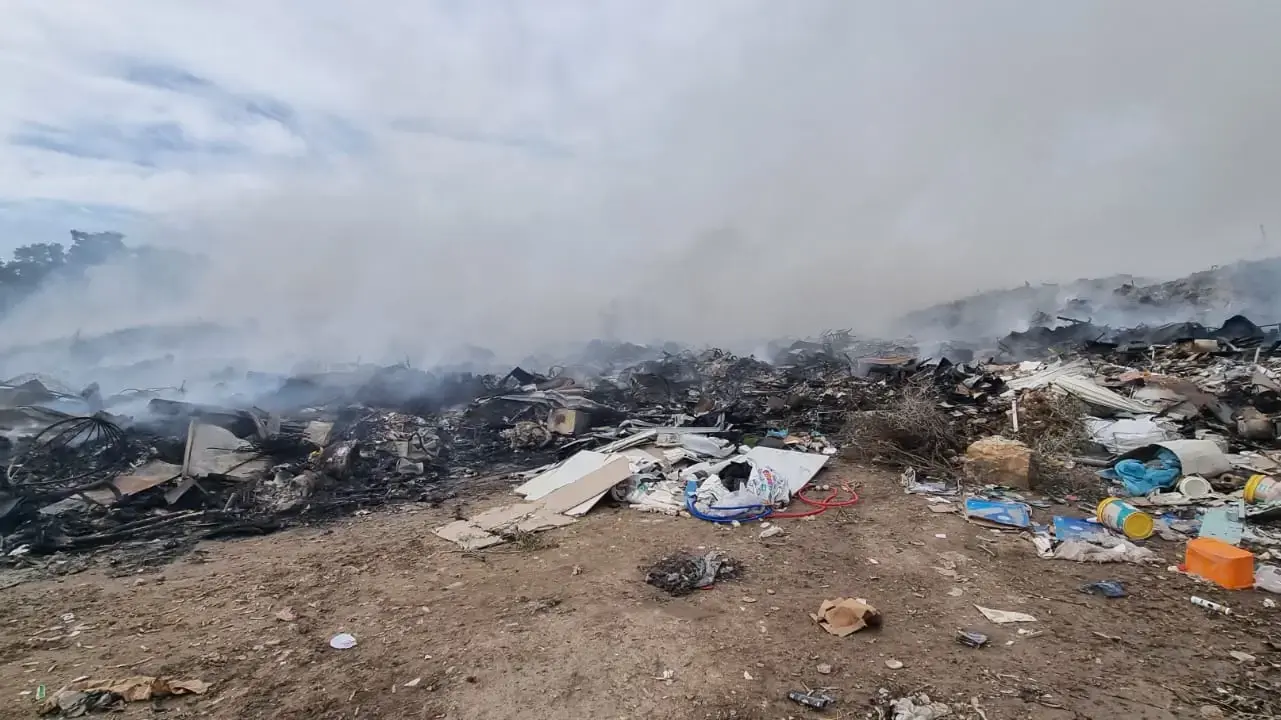 שריפה בשכונת בדואים , עספיא , 4 בדצמבר 2024 שריפה בשכונת בדואים , עספיא , 4 בדצמבר 2024