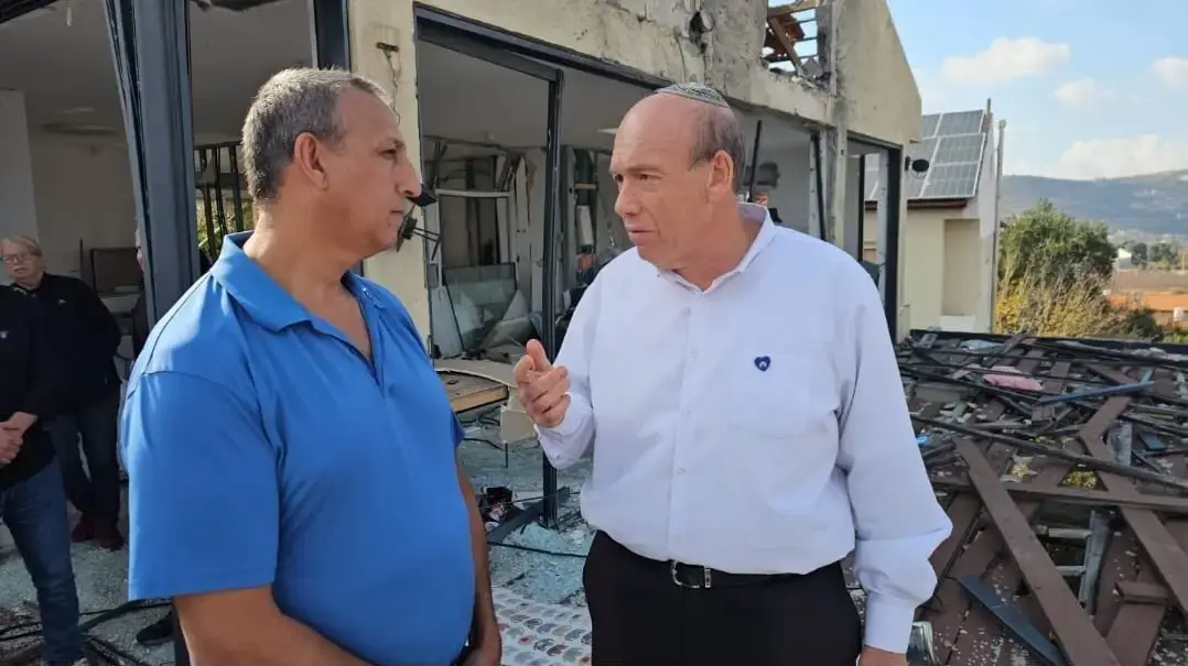 מבקר המדינה מתניהו אנגלמן סייר במטולה עם ראש המועצה דוד אזולאי, וביישובי מועצת מעלה יוסף - זרעית ושתולה, עם ראש המועצה שמעון גואטה, 8 בדצמבר 2024 מבקר המדינה מתניהו אנגלמן סייר במטולה עם ראש המועצה דוד אזולאי, וביישובי מועצת מעלה יוסף - זרעית ושתולה, עם ראש המועצה שמעון גואטה, 8 בדצמבר 2024
