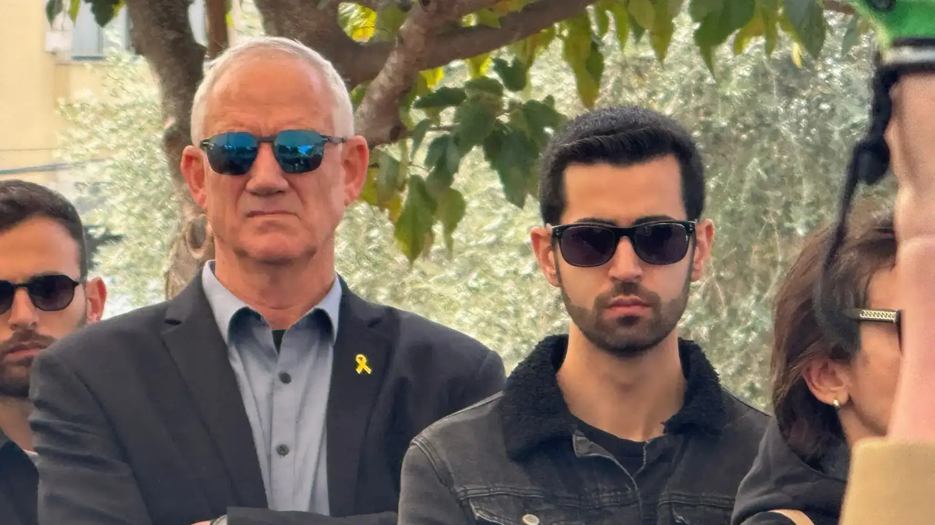 בני גנץ, הלווית רס"ן (במיל') יבגני זינרשיין, זכרון יעקב, 10 בדצמבר 2024 בני גנץ, הלווית רס"ן (במיל') יבגני זינרשיין, זכרון יעקב, 10 בדצמבר 2024