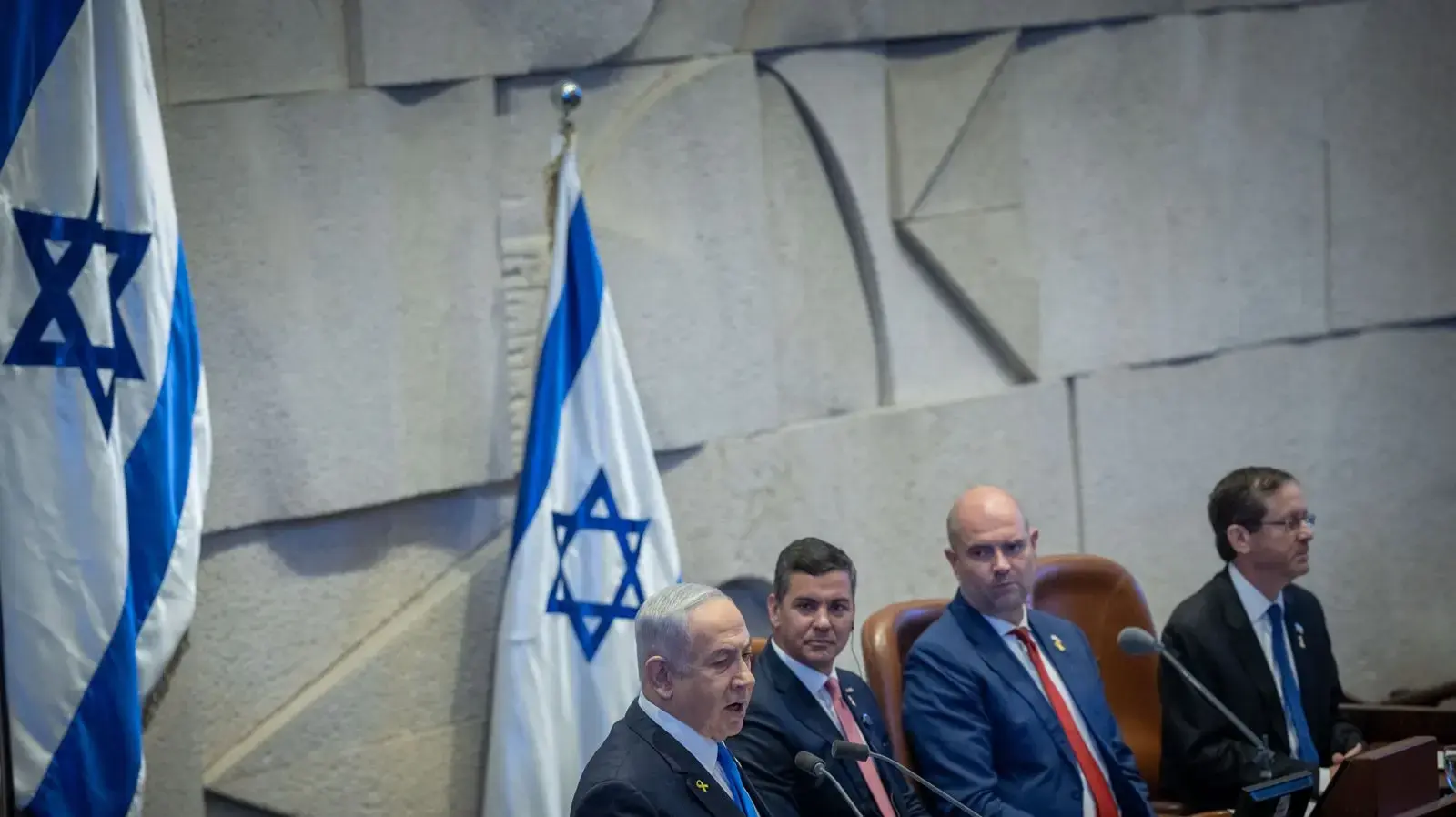 ראש הממשלה, בינימין נתניהו נושא נאום בביקורו של נשיא פרגוואי ,סנטיאגו פניה, כנסת 10 בדצמבר 2024 ראש הממשלה, בינימין נתניהו נושא נאום בביקורו של נשיא פרגוואי ,סנטיאגו פניה, כנסת 10 בדצמבר 2024
