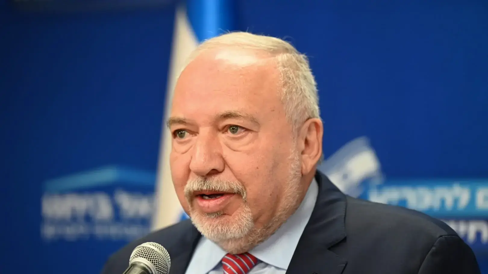 אביגדור ליברמן,בישיבת סיעת ישראל ביתנו.. 16 בדצמבר 2024 אביגדור ליברמן,בישיבת סיעת ישראל ביתנו.. 16 בדצמבר 2024