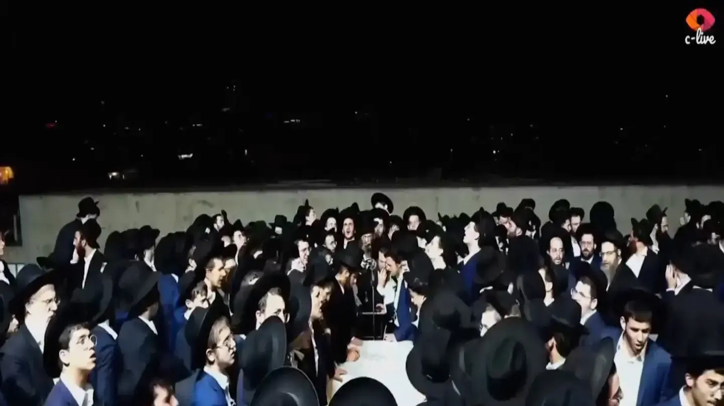 לווית הרב אשר דויטש, ביניין ישיבת פוניבז, בני ברק, 16 בדצמבר 2024 לווית הרב אשר דויטש, ביניין ישיבת פוניבז, בני ברק, 16 בדצמבר 2024