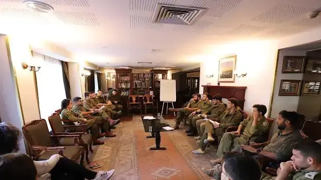 צה"ל הקים חמש חטיבות מילואים- נגב ("נגבה"), שפלה ("יהונתן"), עמקים ("יזרעאלי"), ירושלים ("ארי") וגליל גולן צה"ל הקים חמש חטיבות מילואים- נגב ("נגבה"), שפלה ("יהונתן"), עמקים ("יזרעאלי"), ירושלים ("ארי") וגליל גולן