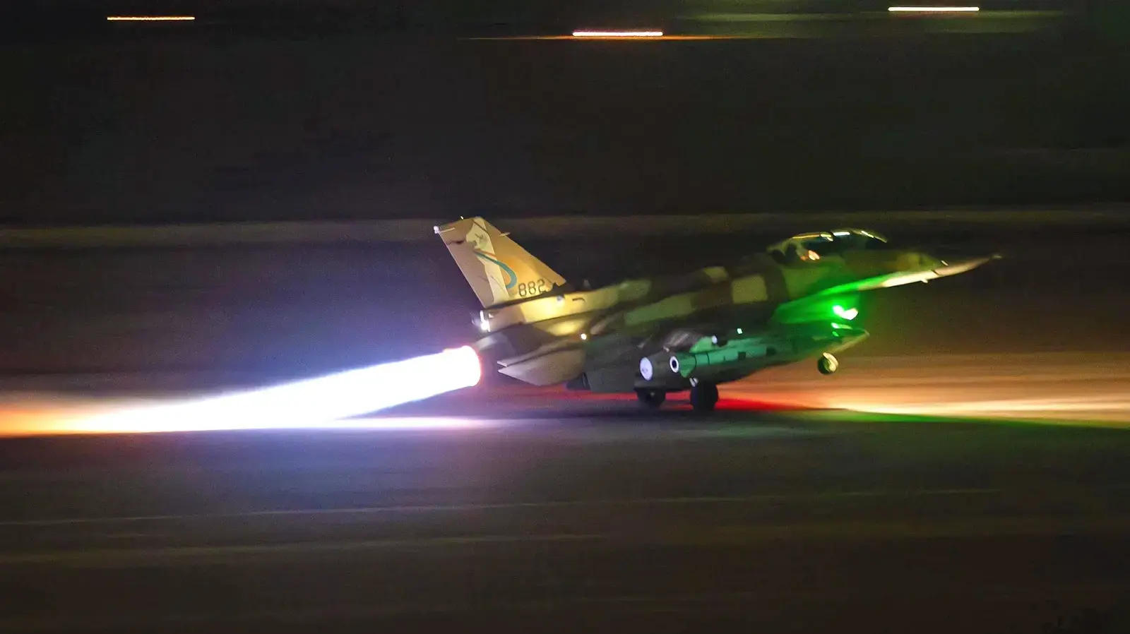 מטוס חיל האוויר לפני התקיפה בתימן, 19 בדצמבר 2024 מטוס חיל האוויר לפני התקיפה בתימן, 19 בדצמבר 2024