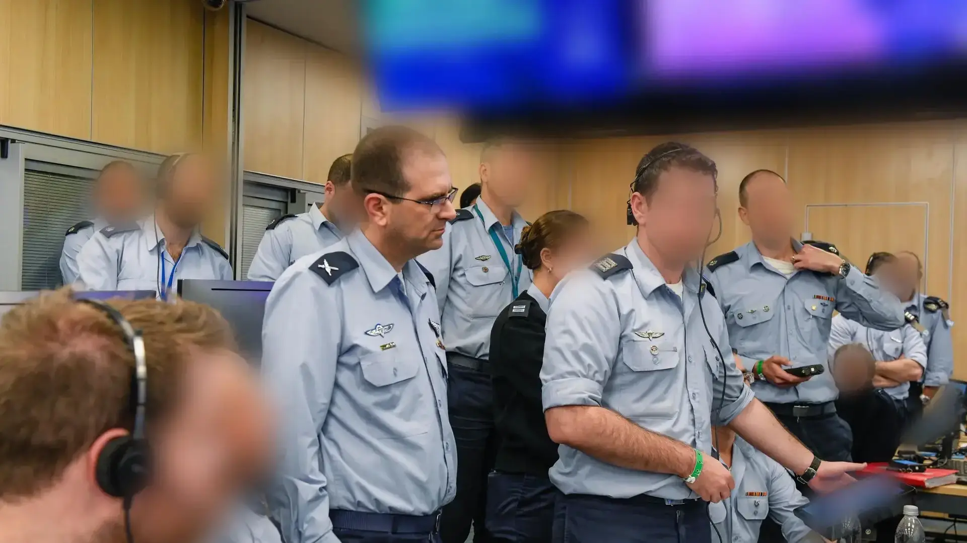 ד' , טייס בתא השליטה של חיל האוויר ד' , טייס בתא השליטה של חיל האוויר