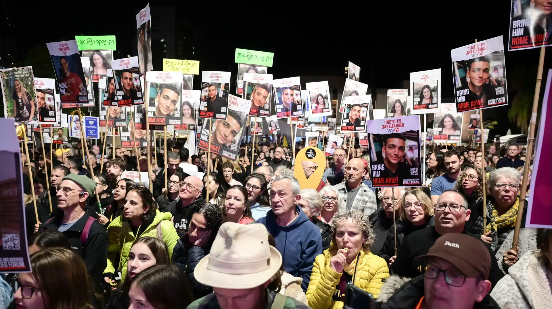 הפגנה בקריאה לשחרור החטופים,כיכר החטופים ת"א, 21 בדצמבר 2024