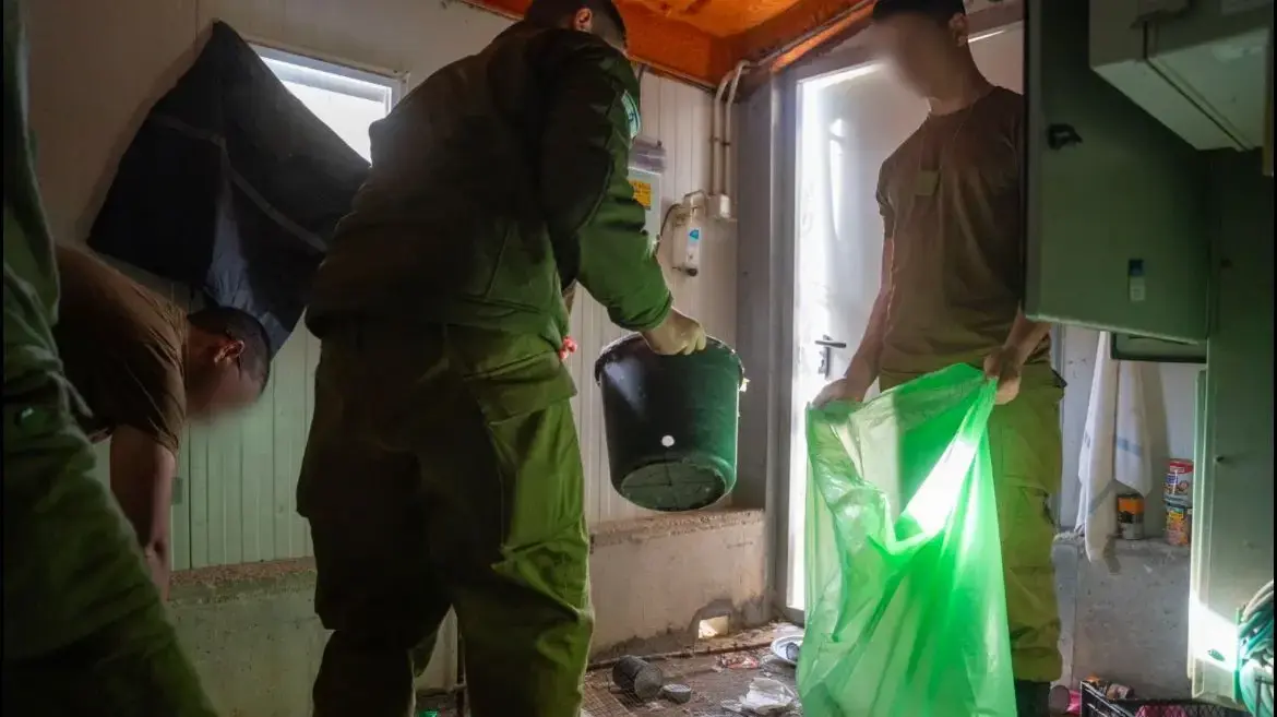 כוחות צה"ל בניקוי ובפינוי ציוד צבאי, פסולת ונפלים, ישוביי הצפון, דצמבר 2024 כוחות צה"ל בניקוי ובפינוי ציוד צבאי, פסולת ונפלים, ישוביי הצפון, דצמבר 2024