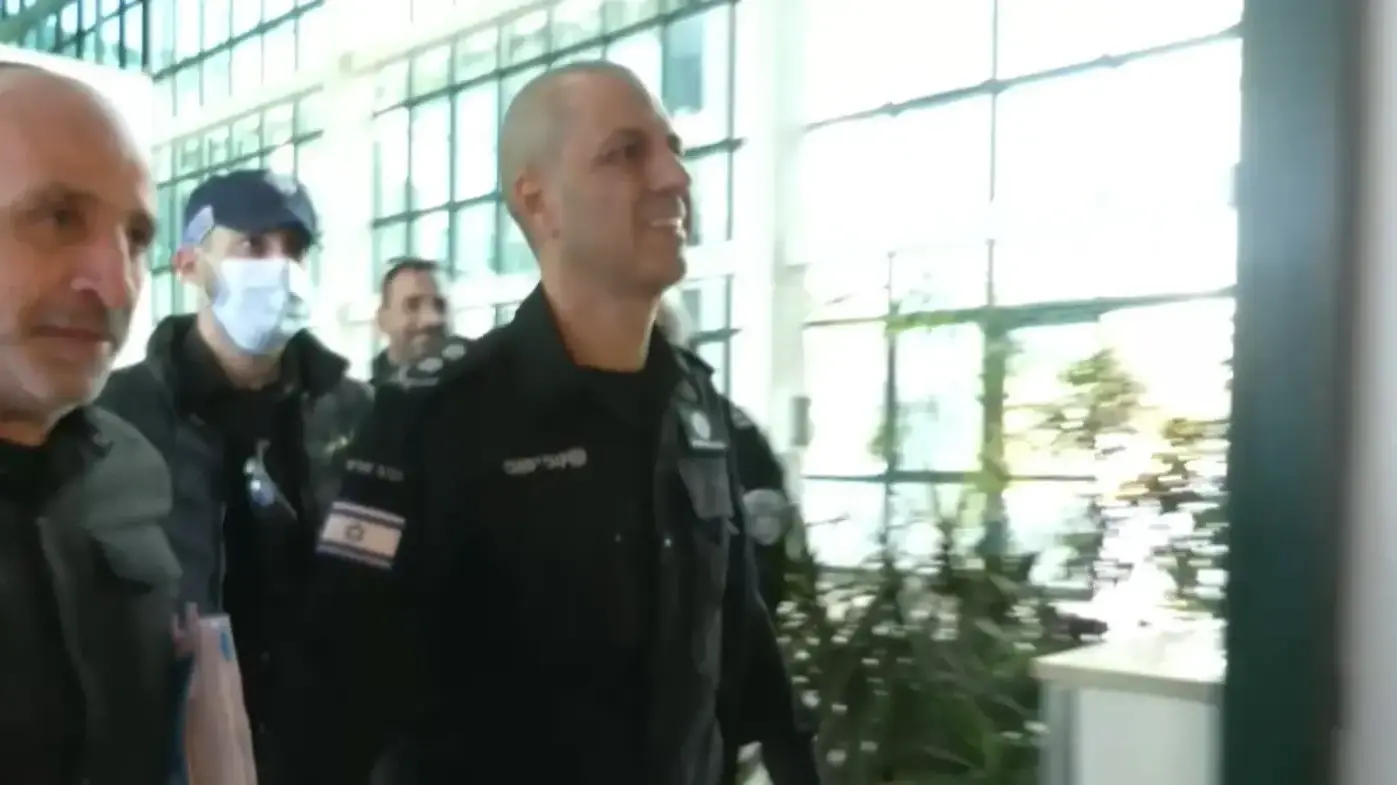 נציב שב"ס קובי יעקובי מגיע לחקירה , מח"ש ירושלים , 24 בדצמבר 2024 נציב שב"ס קובי יעקובי מגיע לחקירה , מח"ש ירושלים , 24 בדצמבר 2024