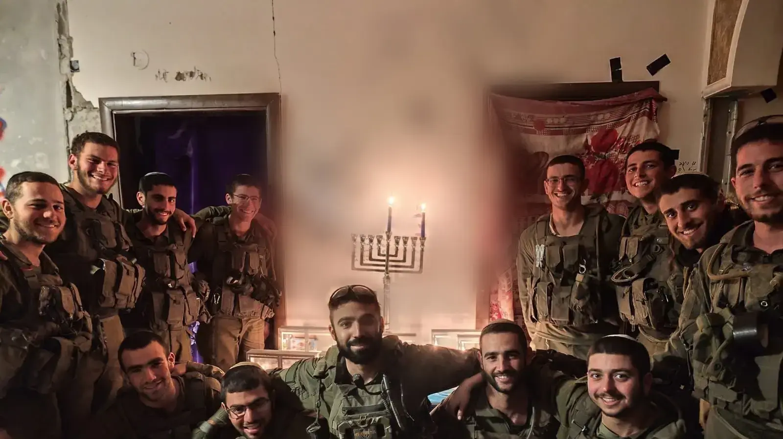 לוחמי צה"ל חוגגים את חג החנוכה, דצמבר 2024
