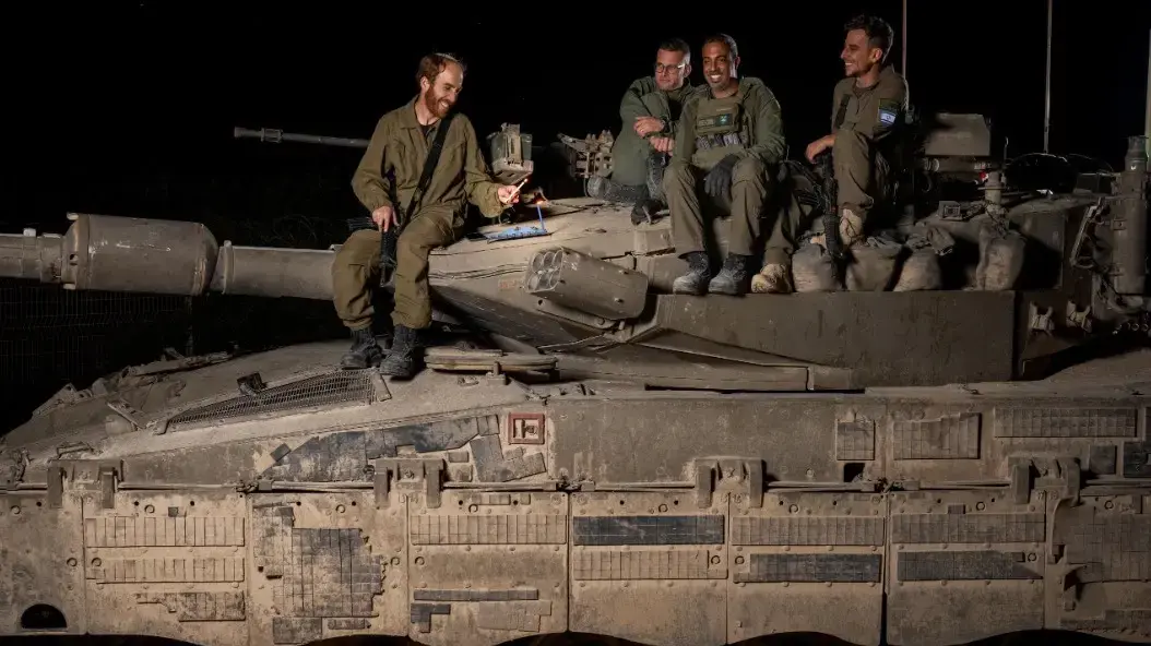 לוחמי צה"ל חוגגים את חג החנוכה, דצמבר 2024