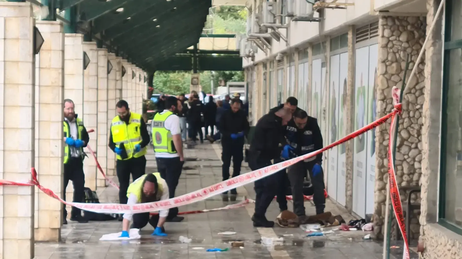 זירת אירוע פיגוע דקירה, הרצליה, 27 בדצמבר 2024