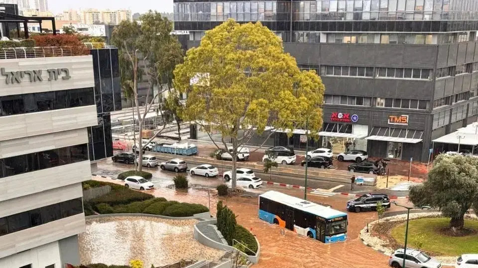 הצפות, נתניה הצפות, נתניה
