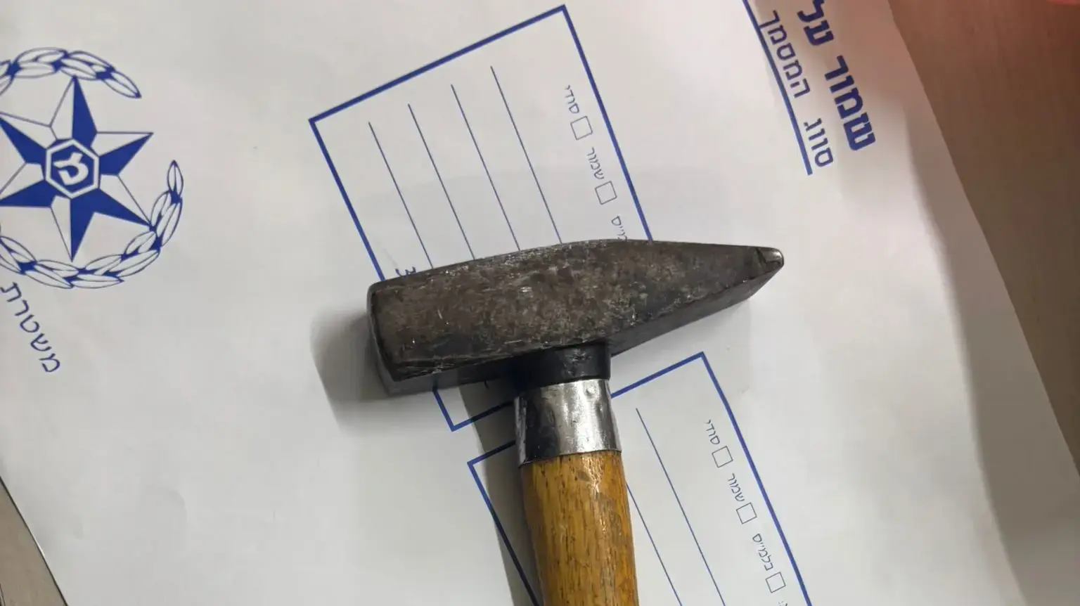 תושבי באר שבע פרצו לעסק בעיר ונתפסו בתום מעקב
תושבי באר שבע פרצו לעסק בעיר ונתפסו בתום מעקב
