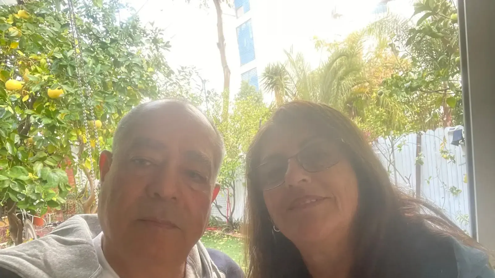 סוזי ויעקב ענוים, ביתם ביבנה נפגע מפגיעת ברק סוזי ויעקב ענוים, ביתם ביבנה נפגע מפגיעת ברק