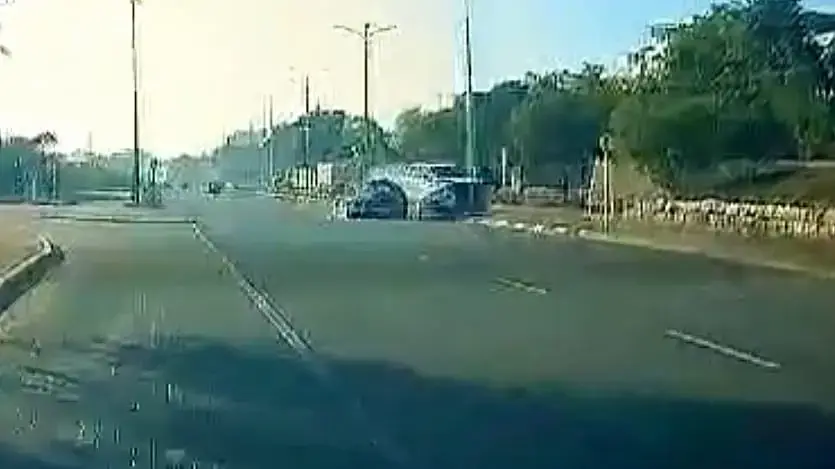 תאונה קטלנית באשדוד בין טנדר אמריקני לטויוטה קורולה