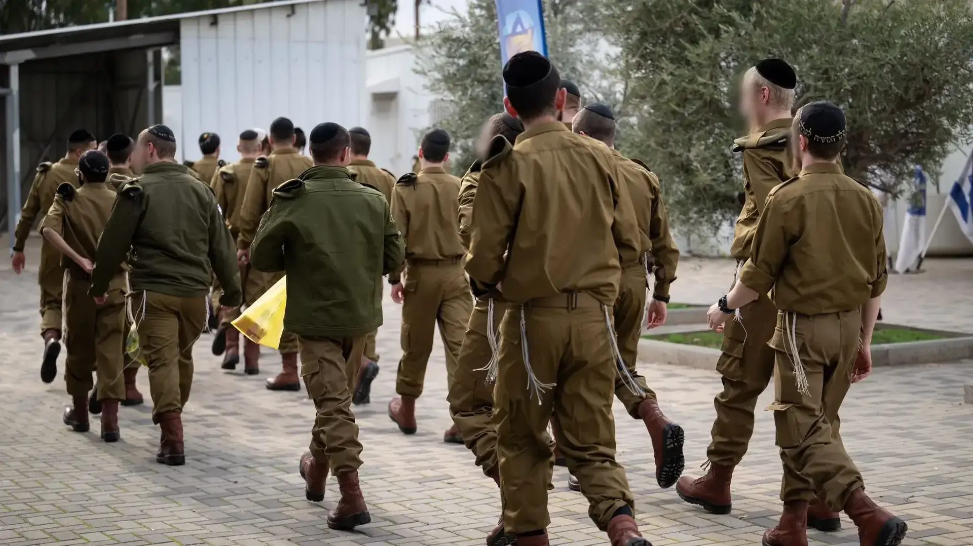 מחזור גיוס ראשון לחטיבה החרדית "החשמונאים" , תל השומר, 5 בינואר 2025 מחזור גיוס ראשון לחטיבה החרדית "החשמונאים" , תל השומר, 5 בינואר 2025