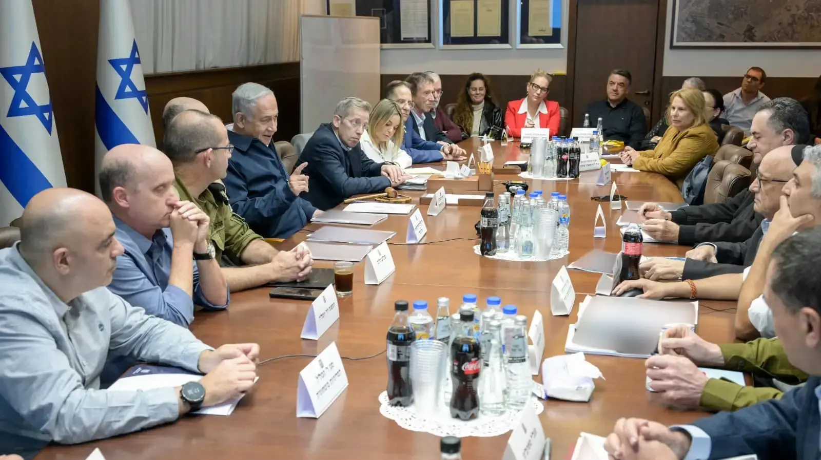 ראש הממשלה בנימין נתניהו בפגישות וישיבות, משרד רה"מ, ינואר 2025 ראש הממשלה בנימין נתניהו בפגישות וישיבות, משרד רה"מ, ינואר 2025