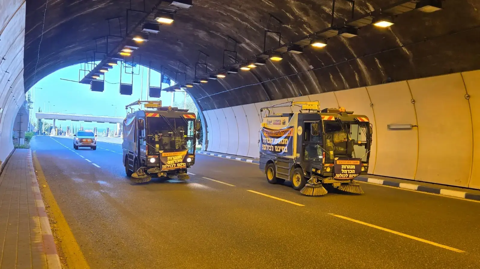מחאת חסימת מנהרות הכרמל עם משאיות בהובלת יונה יהב, ראש עיריית חיפה, מנהרות הכרמל, 7 בינואר 2025