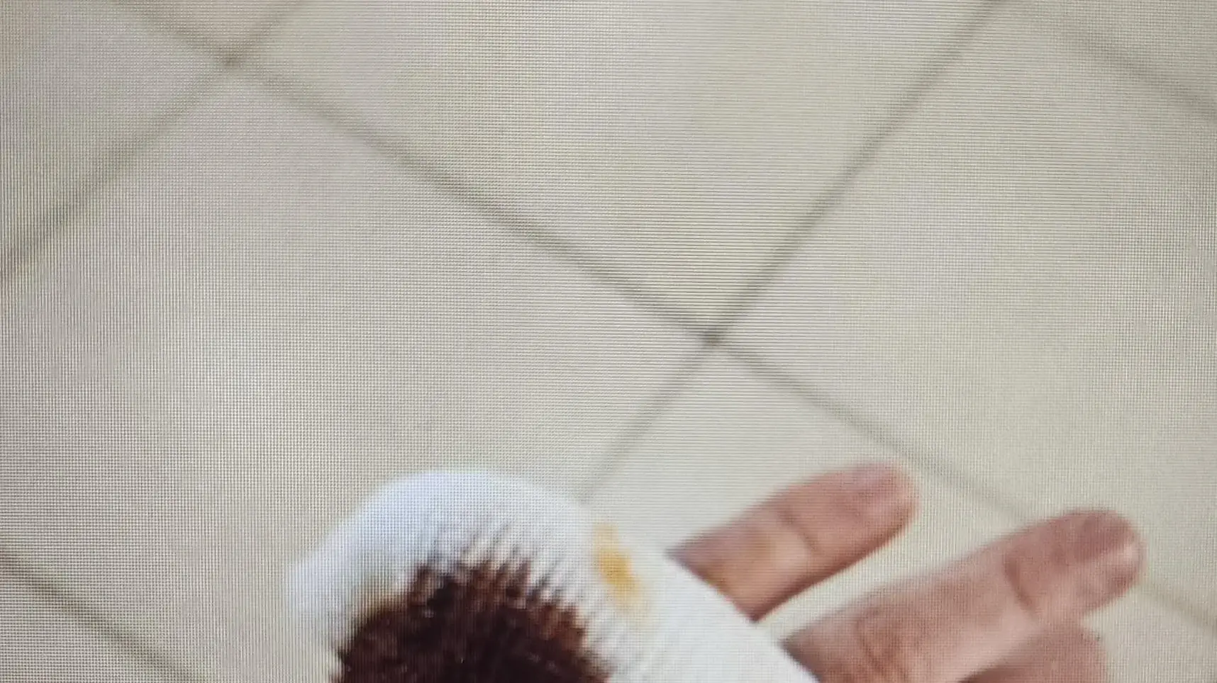 פצע הדקירה של רופא בידו , אשר נדקר על ידי נטע לי מור ,מרפאת השיניים "מכבידנט" בבני ברק, 3 לינואר 2025
פצע הדקירה של רופא בידו , אשר נדקר על ידי נטע לי מור ,מרפאת השיניים "מכבידנט" בבני ברק, 3 לינואר 2025