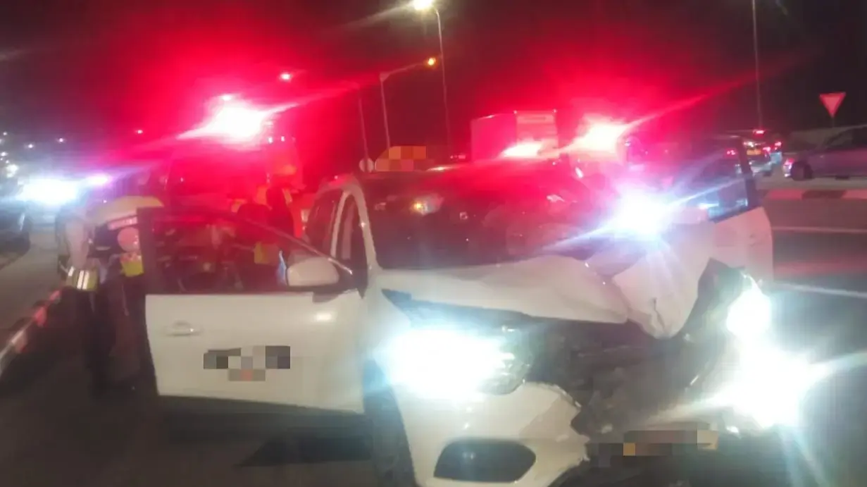 הולך רגל כבן 65 נהרג מפגיעת מונית, צומת רחובות, 9 בינואר 2025 הולך רגל כבן 65 נהרג מפגיעת מונית, צומת רחובות, 9 בינואר 2025