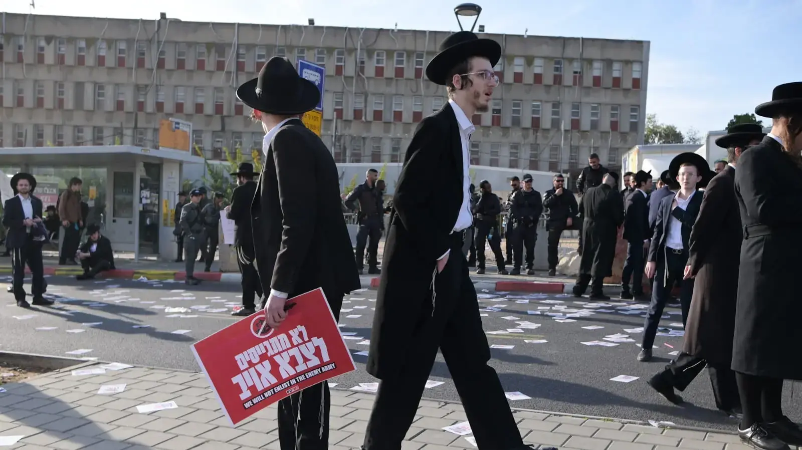 הפגנת חרדים כנגד חוק הגיוס בבקום, תל השומר הפגנת חרדים כנגד חוק הגיוס בבקום, תל השומר