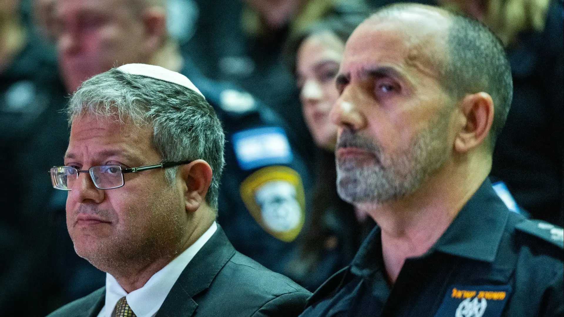 איתמר בן גביר השר לביטחון לאומי עם מפכ"ל המשטרה דני לוי, טקס הוקרה לכוחות הביטחון, 13 בינואר 2025 איתמר בן גביר השר לביטחון לאומי עם מפכ"ל המשטרה דני לוי, טקס הוקרה לכוחות הביטחון, 13 בינואר 2025