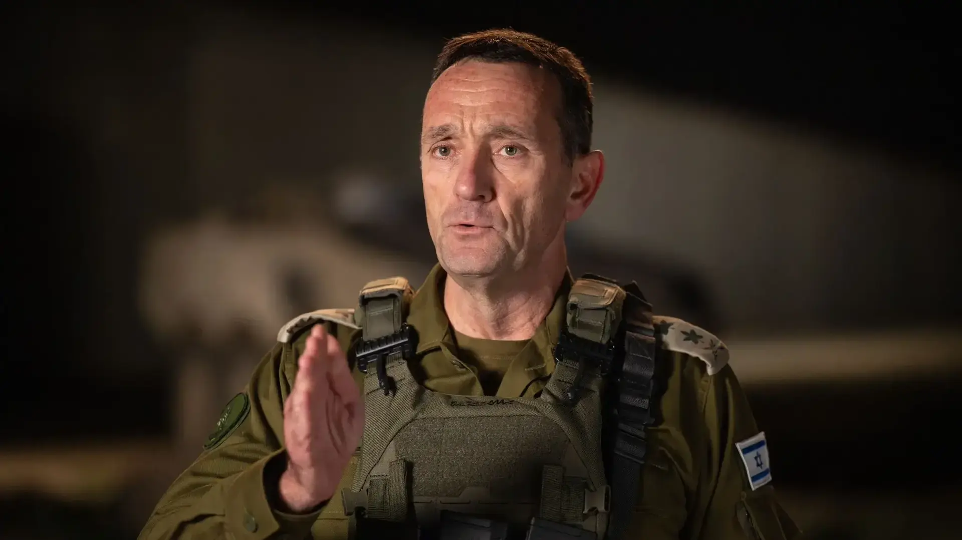 הרמטכ"ל רב אלוף הרצי הלוי בגבול רצועת עזה
18 בינואר 2025 הרמטכ"ל רב אלוף הרצי הלוי בגבול רצועת עזה
18 בינואר 2025