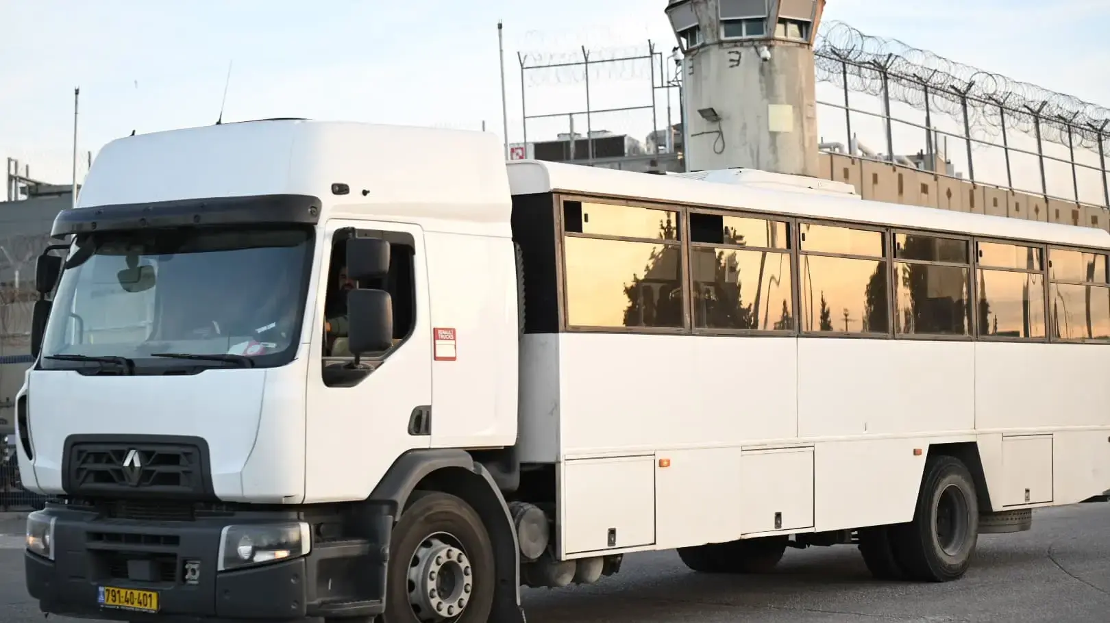 הובלת האסירים מכלא עופר ולקודת שחרור , 19 בינואר 2025 הובלת האסירים מכלא עופר ולקודת שחרור , 19 בינואר 2025