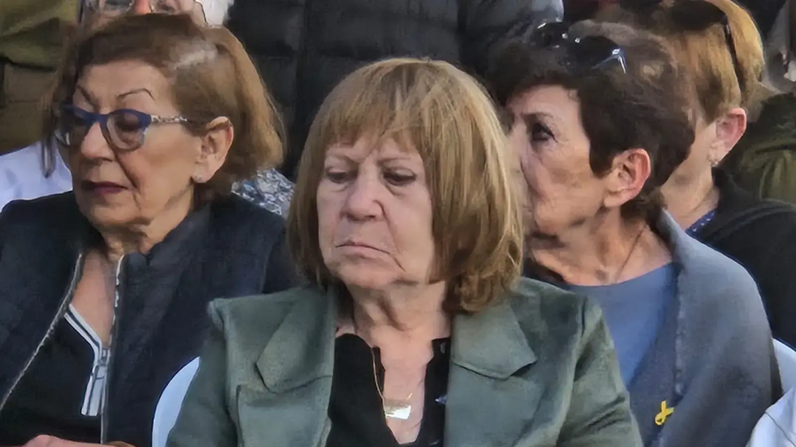 זהבה שאול בהלוויה של אורון שאול שגופתו חולצה מעזה, פוריה עלית. 20 בינואר 2025 זהבה שאול בהלוויה של אורון שאול שגופתו חולצה מעזה, פוריה עלית. 20 בינואר 2025