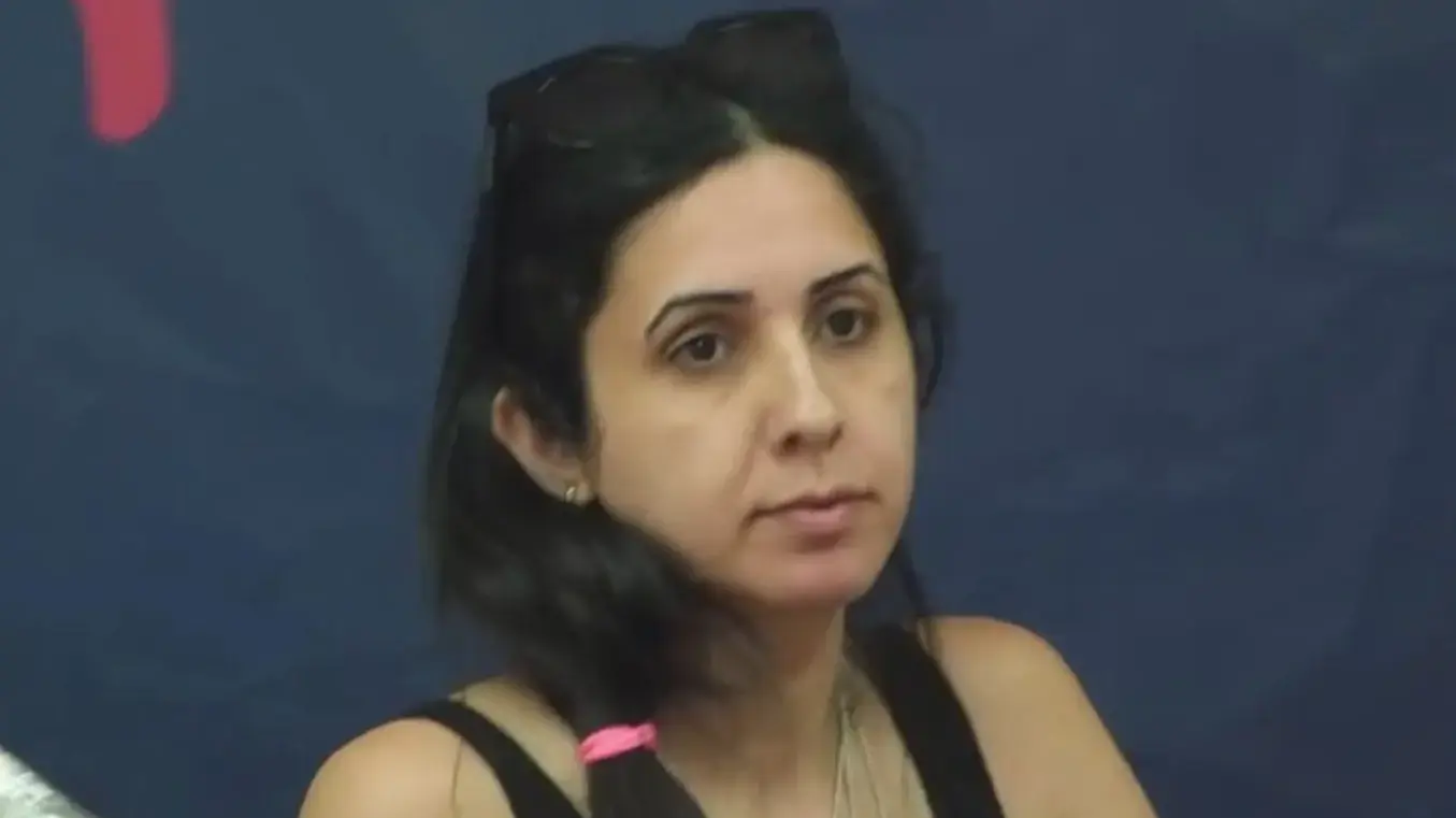 לורין מיכאלי - המתחזים לורין מיכאלי - המתחזים