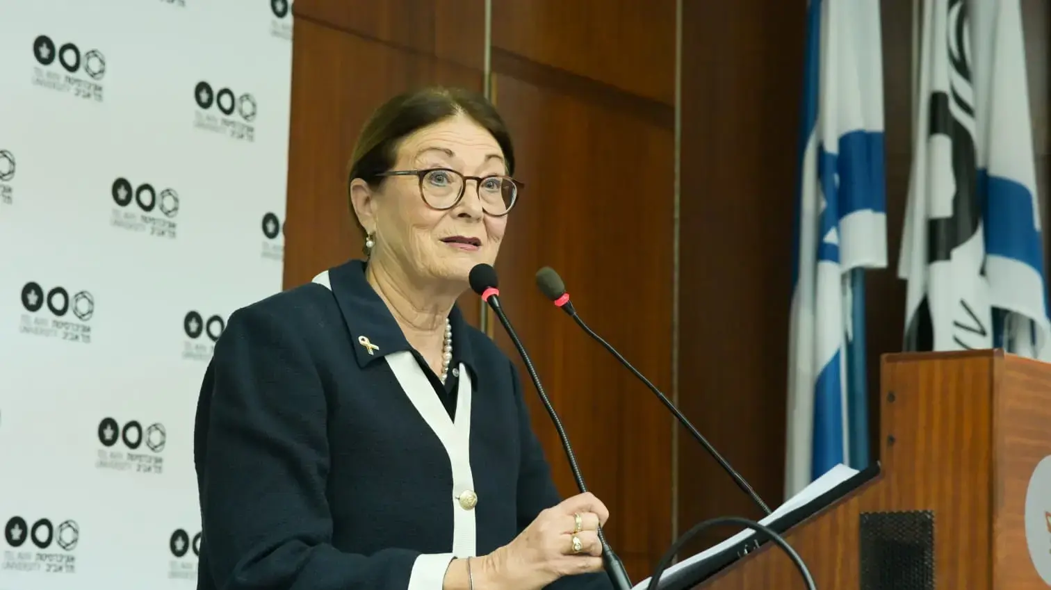 הנשיאה (בדימוס) אסתר חיות בכנס לכבודה, אוניברסיטת תל אביב, 21 בינואר 2025 הנשיאה (בדימוס) אסתר חיות בכנס לכבודה, אוניברסיטת תל אביב, 21 בינואר 2025