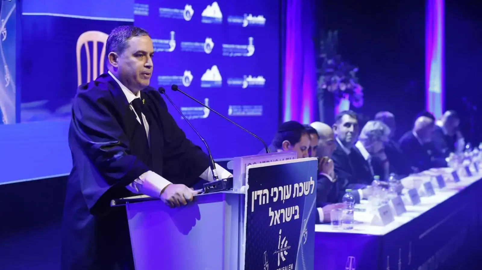 עמית בכר בטקס הסמכה של לשכת עורכי הדין בהשתתפות יריב לוין שמואל, בנייני האומה ירושלים, 22 בינואר 2025 עמית בכר בטקס הסמכה של לשכת עורכי הדין בהשתתפות יריב לוין שמואל, בנייני האומה ירושלים, 22 בינואר 2025