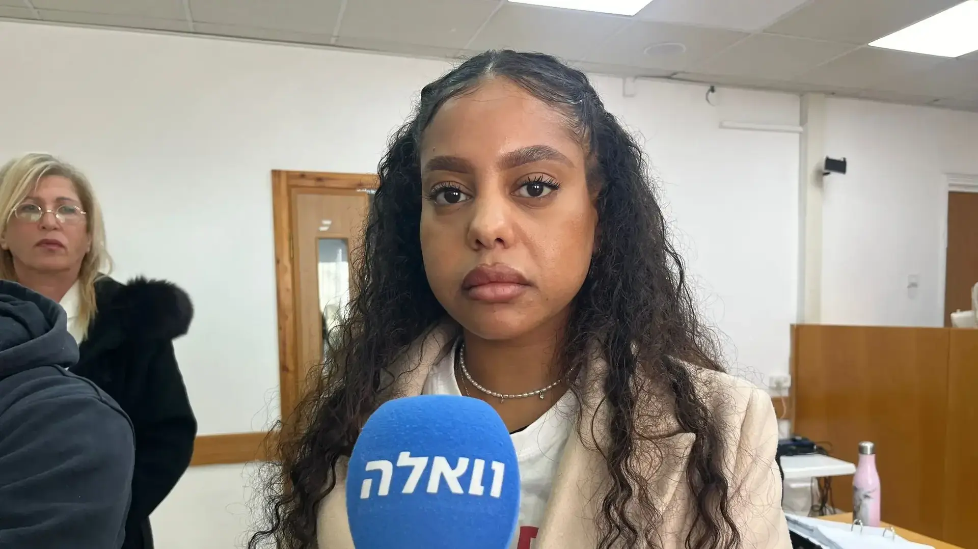 שמחה צגאי אמו של רפאל אדנה , בהוכחות של קרול פסלר נאשמת בעבירה של הפקרה לאחר תאונת דרכים שבה נהרג הילד רפאל אדנה, בית משפט תעבורה - מרכז שמחה צגאי אמו של רפאל אדנה , בהוכחות של קרול פסלר נאשמת בעבירה של הפקרה לאחר תאונת דרכים שבה נהרג הילד רפאל אדנה, בית משפט תעבורה - מרכז