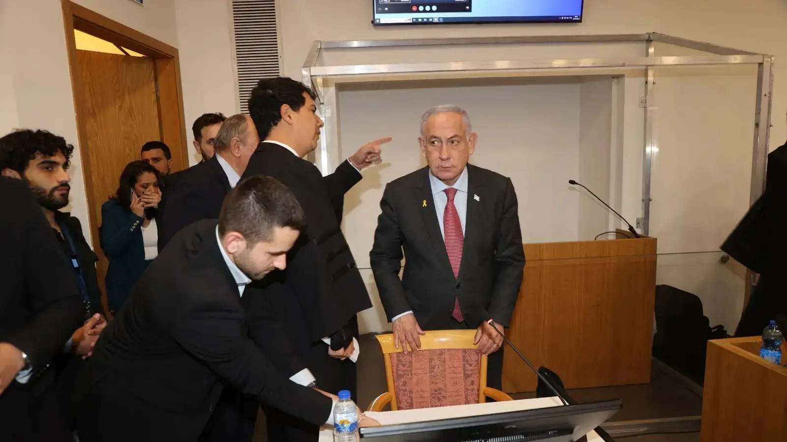 בנימין נתניהו בעדותו לתיק האלפיים, בימ"ש מחוזי ת"א, 27 בינואר 2025 בנימין נתניהו בעדותו לתיק האלפיים, בימ"ש מחוזי ת"א, 27 בינואר 2025