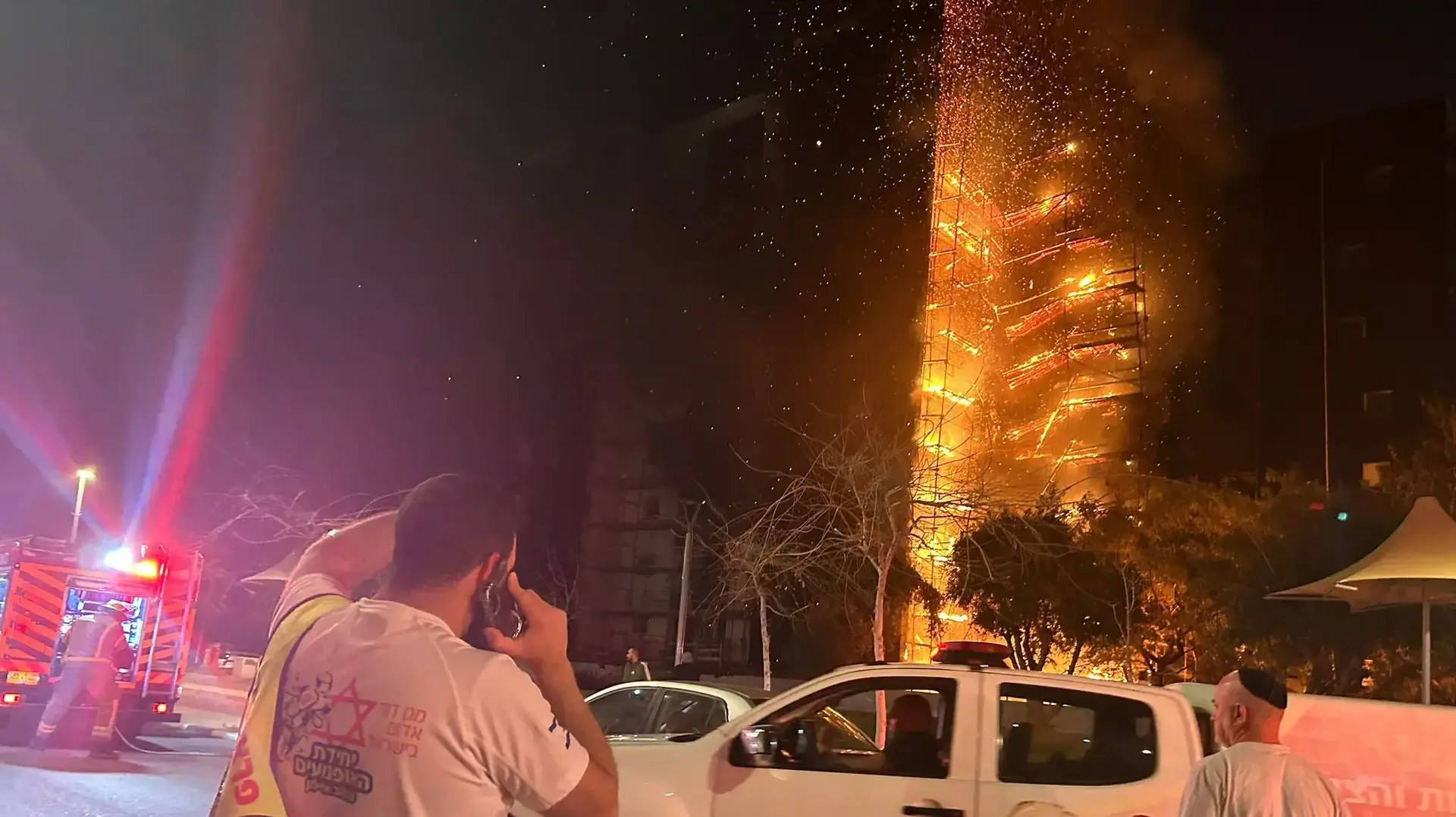 שריפה בדירה בתל אביב יפו גבול בת ים. 27 בינואר 2025 שריפה בדירה בתל אביב יפו גבול בת ים. 27 בינואר 2025