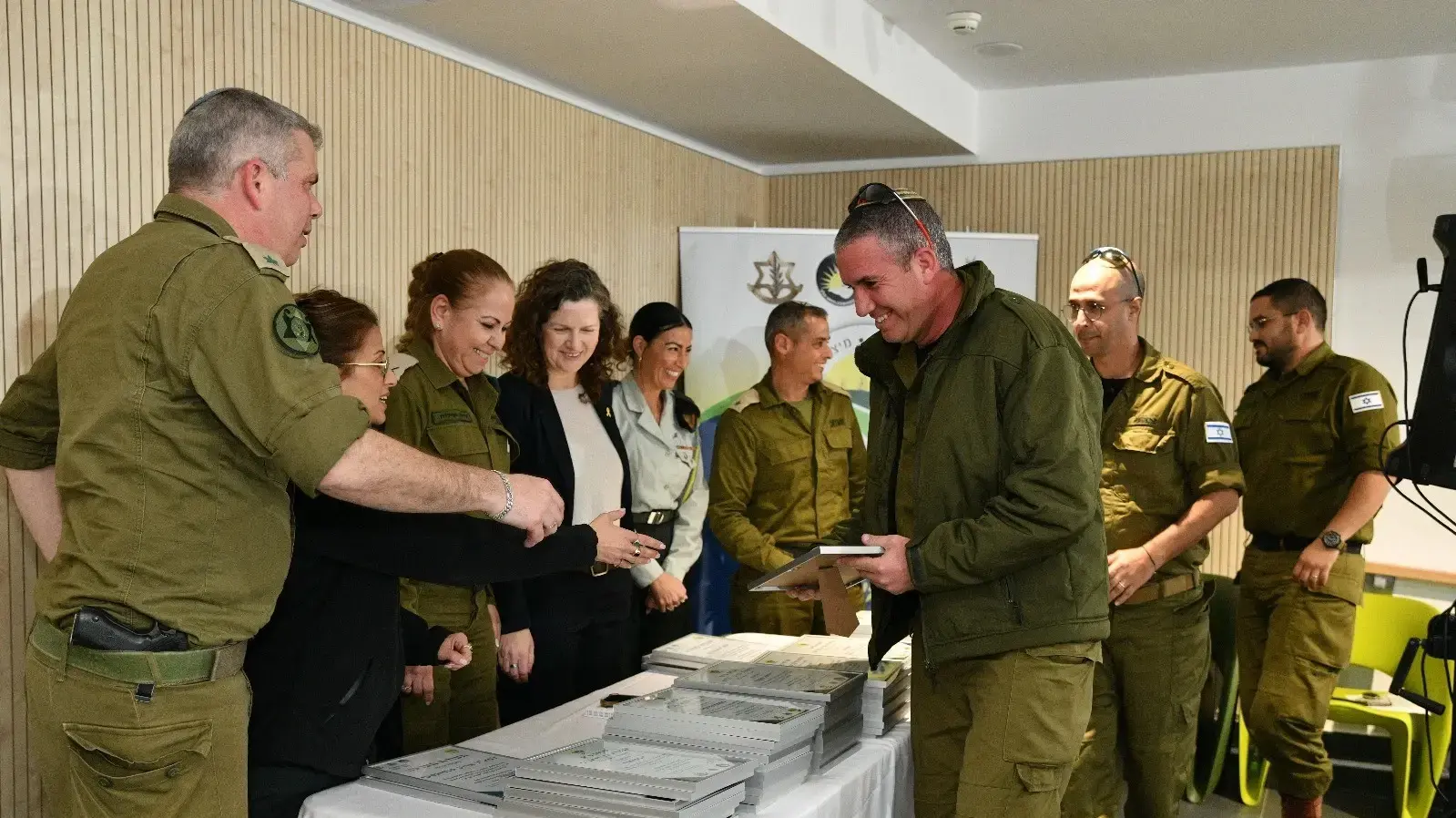 טקס סיום קצינים בקורס ליווי פצועים של מערך תל״מ (תמיכה, ליווי ומיצוי זכויות) טקס סיום קצינים בקורס ליווי פצועים של מערך תל״מ (תמיכה, ליווי ומיצוי זכויות)