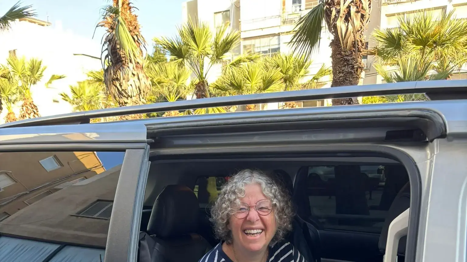 אביבה סיגל מתרגשת לקראת חזרתו של קית' סיגל, 1 בפברואר אביבה סיגל מתרגשת לקראת חזרתו של קית' סיגל, 1 בפברואר