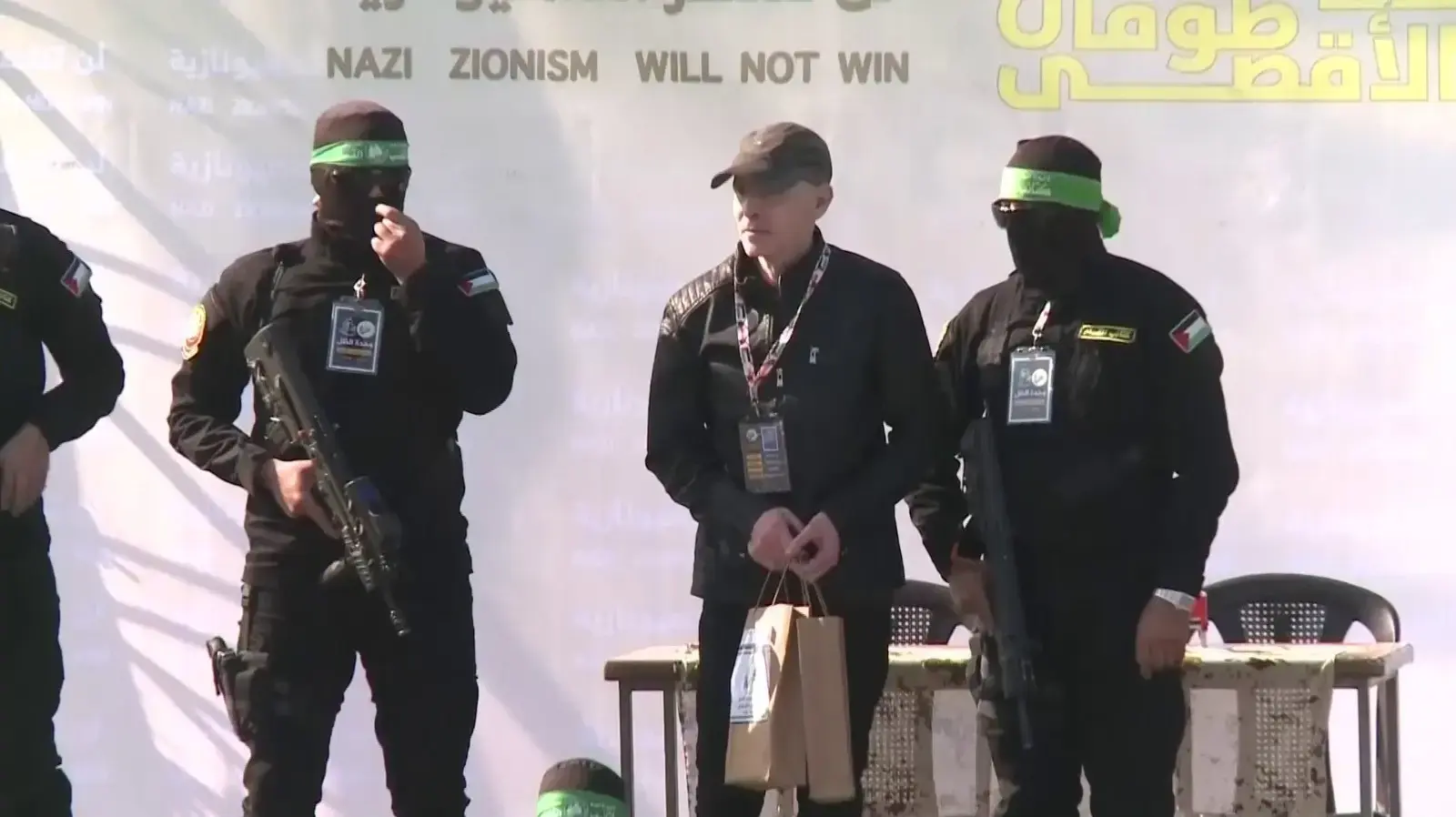 קית' סיגל מועבר לצלב האדום. 1 בפברואר 2025 קית' סיגל מועבר לצלב האדום. 1 בפברואר 2025