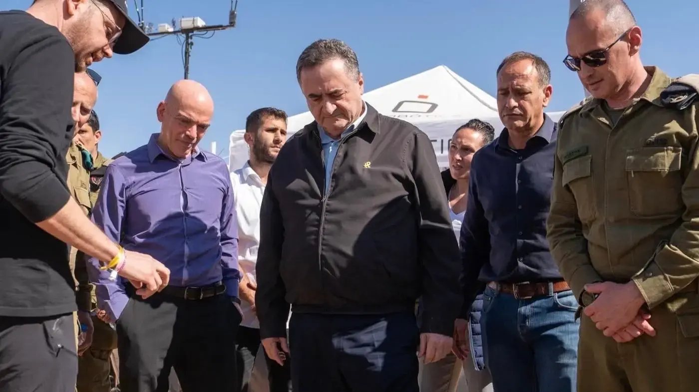 ישראל כ"ץ בדגמה של סדרת ניסויים של כ-20 טכנולוגיות מתקדמות ליירוט כטב"מים ישראל כ"ץ בדגמה של סדרת ניסויים של כ-20 טכנולוגיות מתקדמות ליירוט כטב"מים