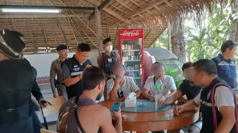 ארבעה צעירים ישראלים נעצרו בתאילנד בחשד להתפרעות בבית חולים ארבעה צעירים ישראלים נעצרו בתאילנד בחשד להתפרעות בבית חולים