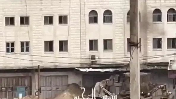 דחפורים של צה"ל מבצעים חישוף לתשתיות במחנה במטרה לאתר מטעני חבלה שהוטמנו , מחנה הפליטים נור שמס דחפורים של צה"ל מבצעים חישוף לתשתיות במחנה במטרה לאתר מטעני חבלה שהוטמנו , מחנה הפליטים נור שמס