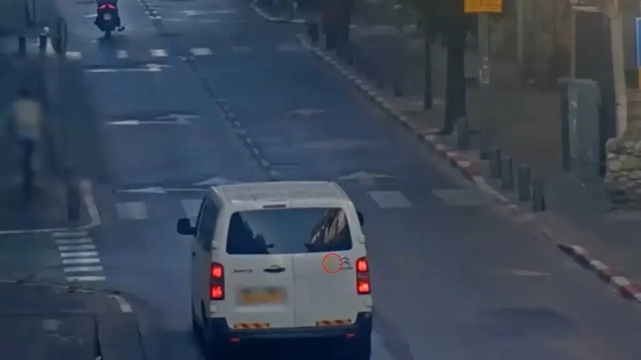 מסלול נסיעתו של רכב המסיע את מחבל לאזור בו בוצע פיגוע, מקוה ישראל בתל אביב מסלול נסיעתו של רכב המסיע את מחבל לאזור בו בוצע פיגוע, מקוה ישראל בתל אביב