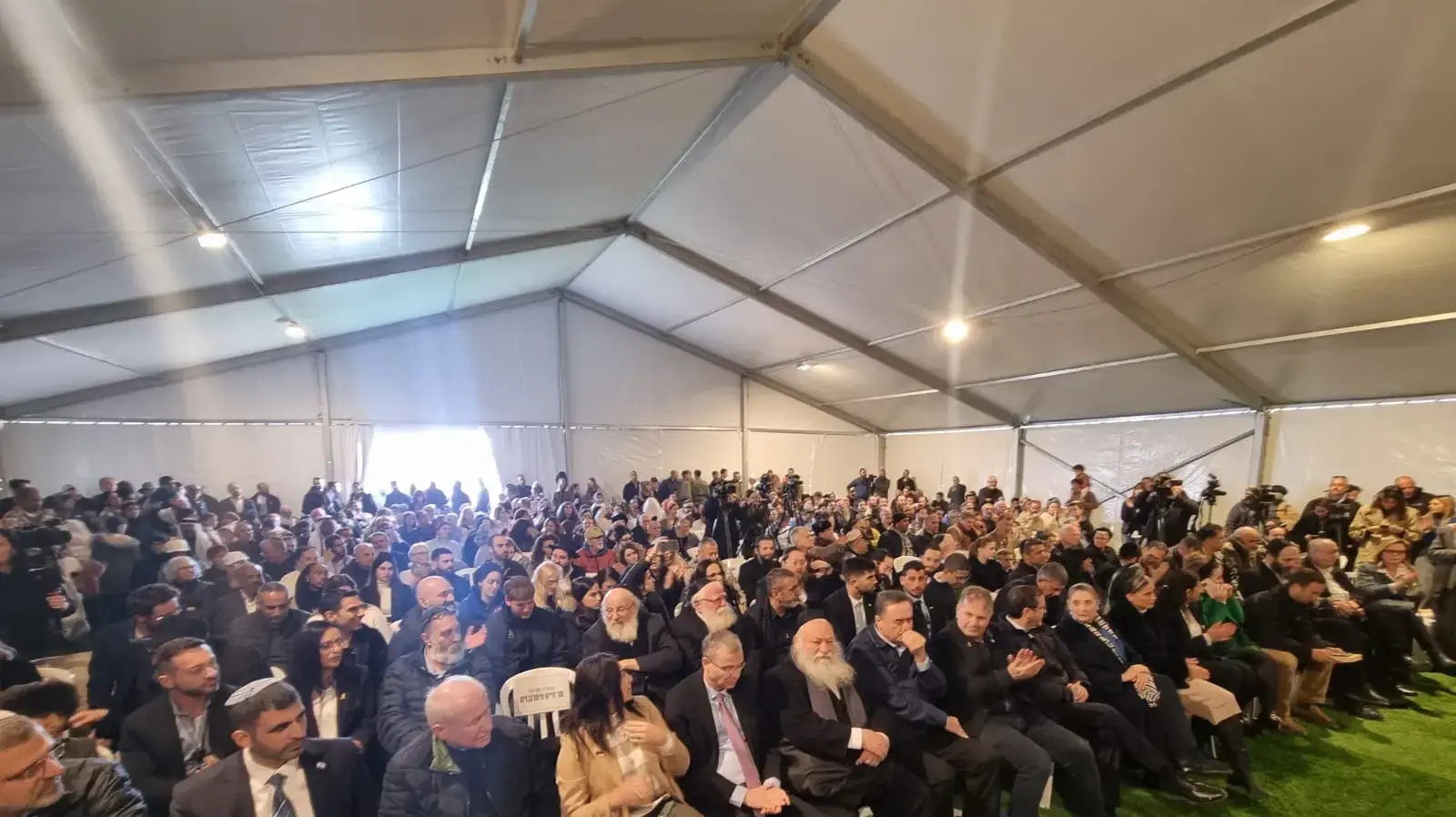 טקס נטיעות חגיגי לכבוד טו בשבת, ארד, 13 בפברואר 2025 טקס נטיעות חגיגי לכבוד טו בשבת, ארד, 13 בפברואר 2025