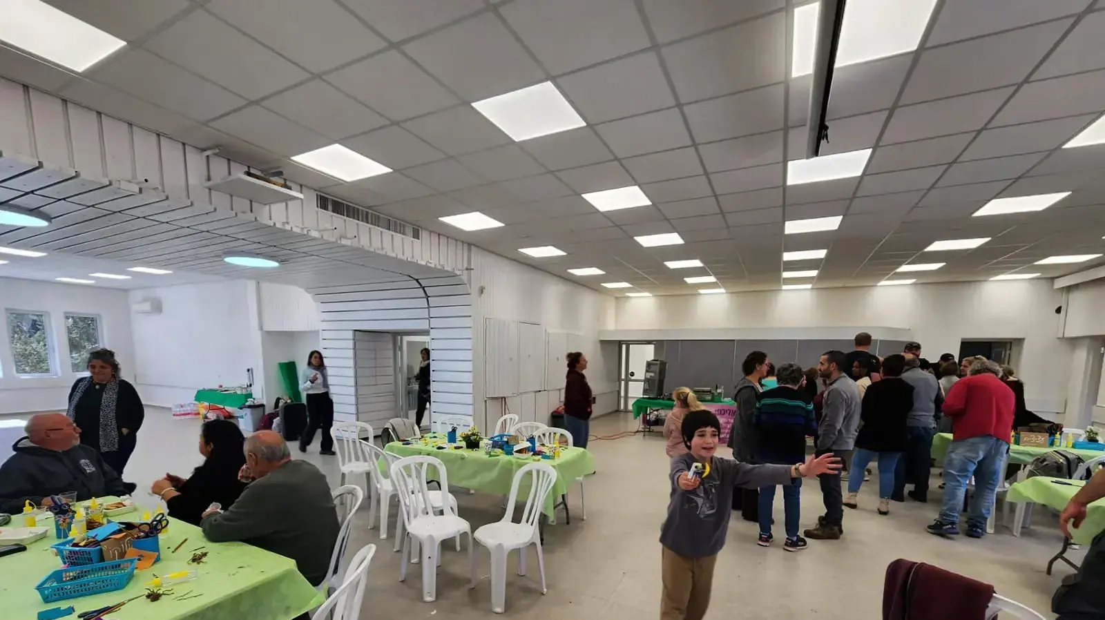 חברי משגב עם חוגגים טו בשבט, 17 בפברואר 2025