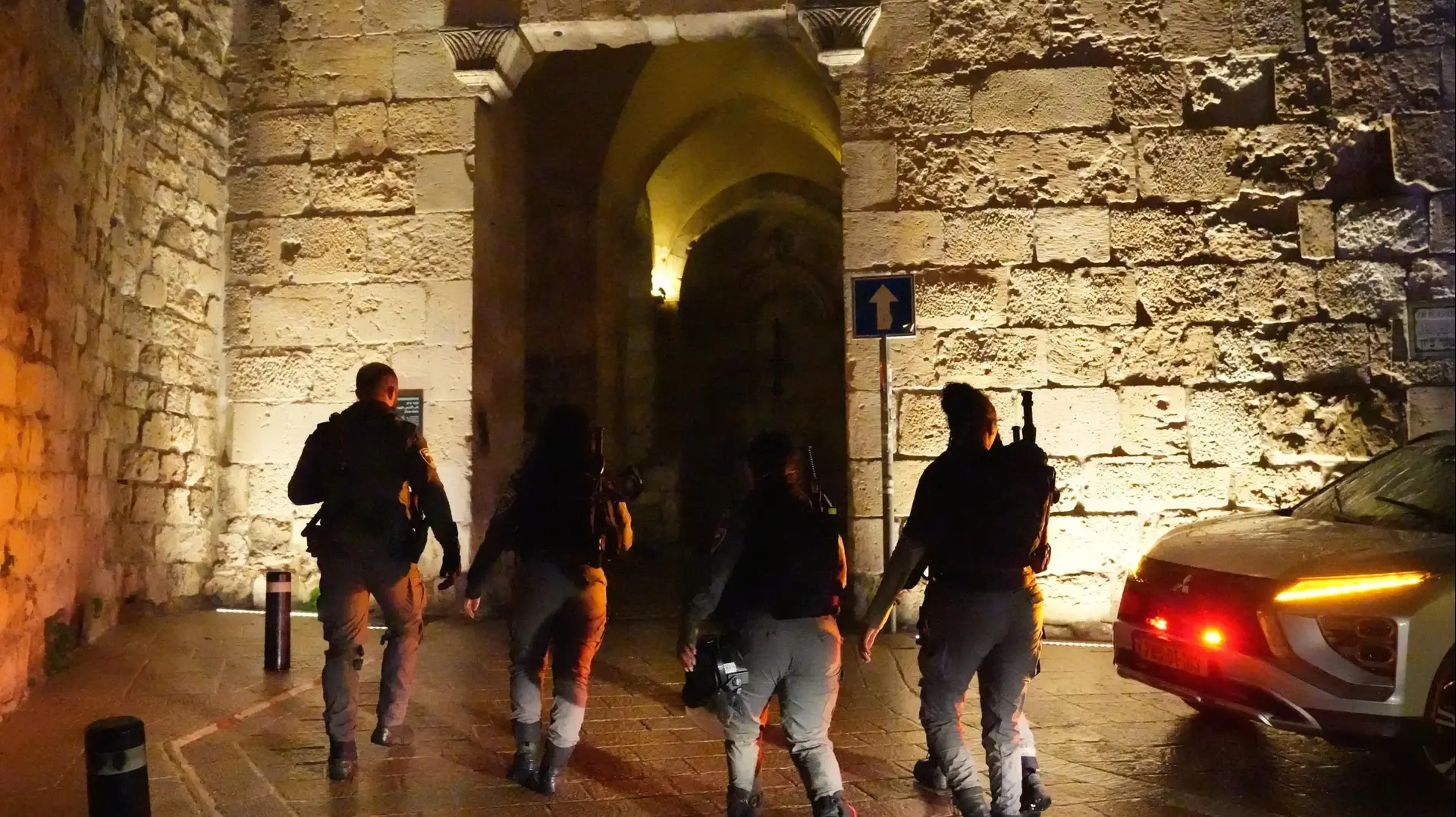 כוחות משטרה בזירת התקיפה בעיר העתיקה בירושלים, 19 בפברואר 2025