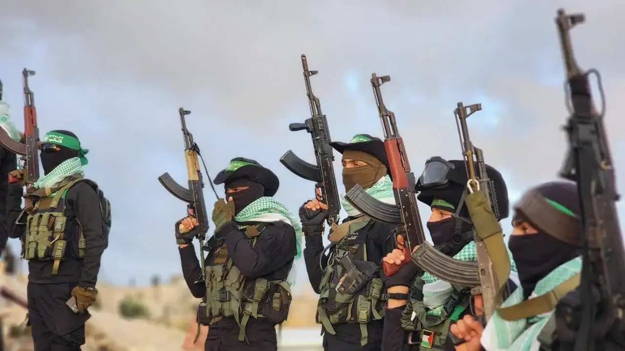 הכנות חמאס לקראת שחרור החללים החטופים משפחת ביבס ועודד ליפשיץ, ח'אן יונס 20 בפברואר 2025