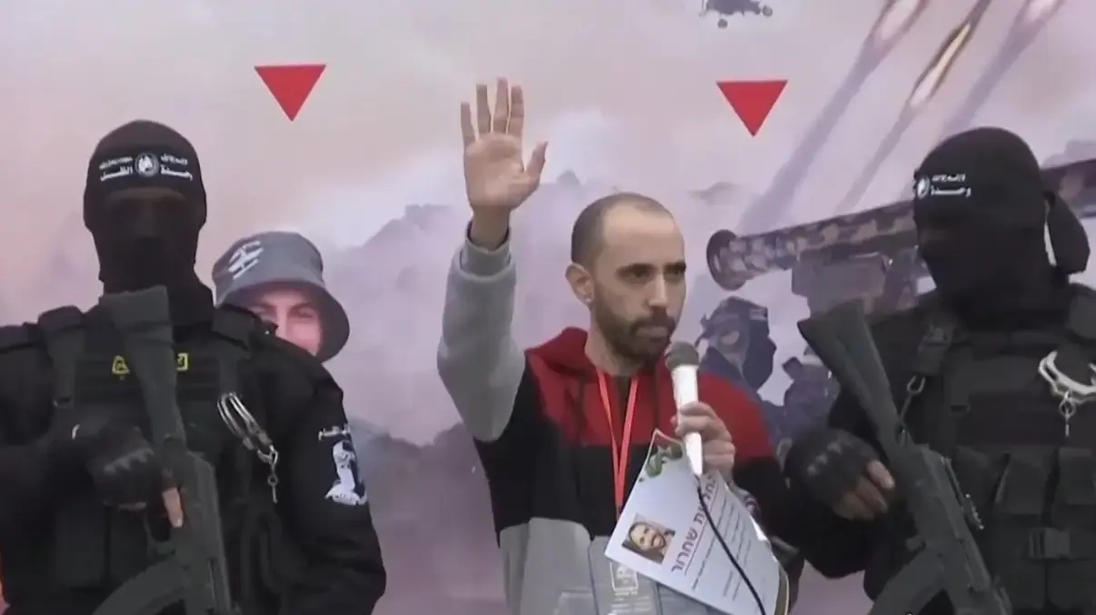 החטוף טל שהם משוחרר משבי חמאס החטוף טל שהם משוחרר משבי חמאס
