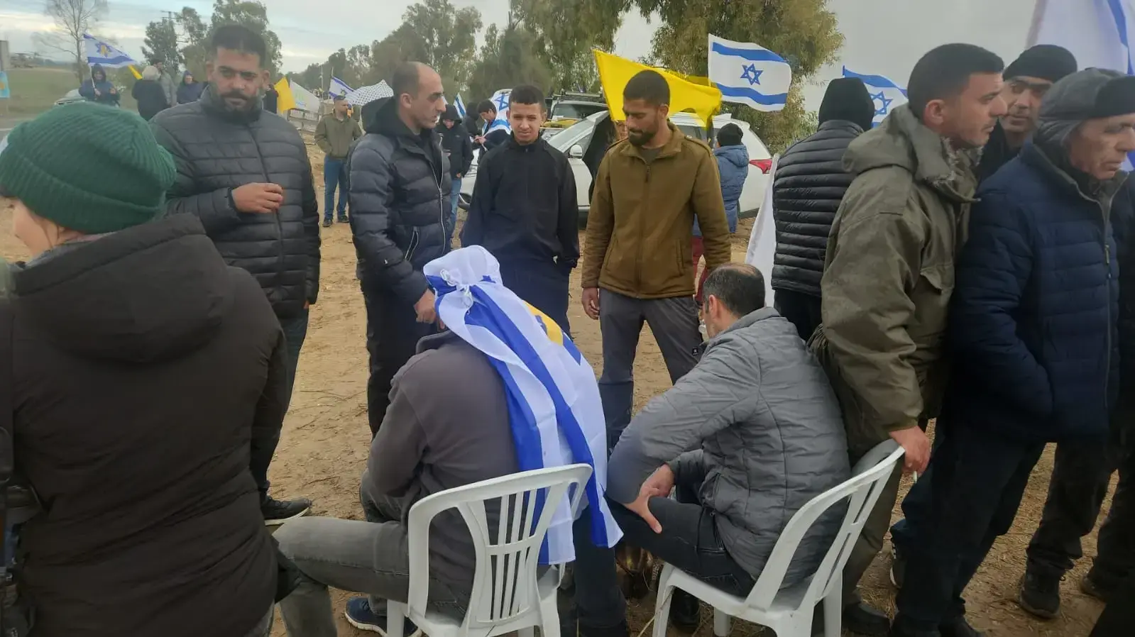 משפחתו של הישאם א-סייד מתרגשים לשחרורו, 22 בפברואר 2025 משפחתו של הישאם א-סייד מתרגשים לשחרורו, 22 בפברואר 2025