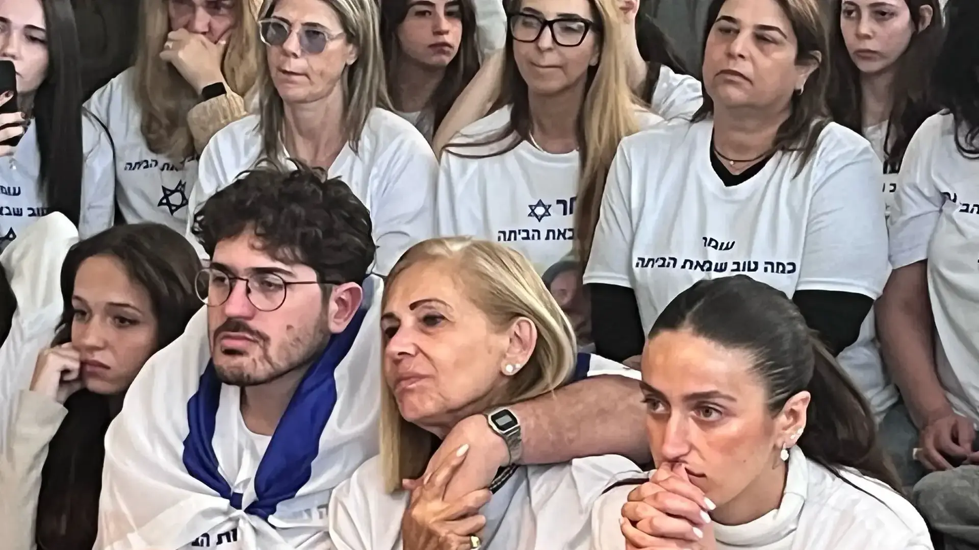בני משפחתו של עומר שם טוב ממתינים לשחרורו בני משפחתו של עומר שם טוב ממתינים לשחרורו